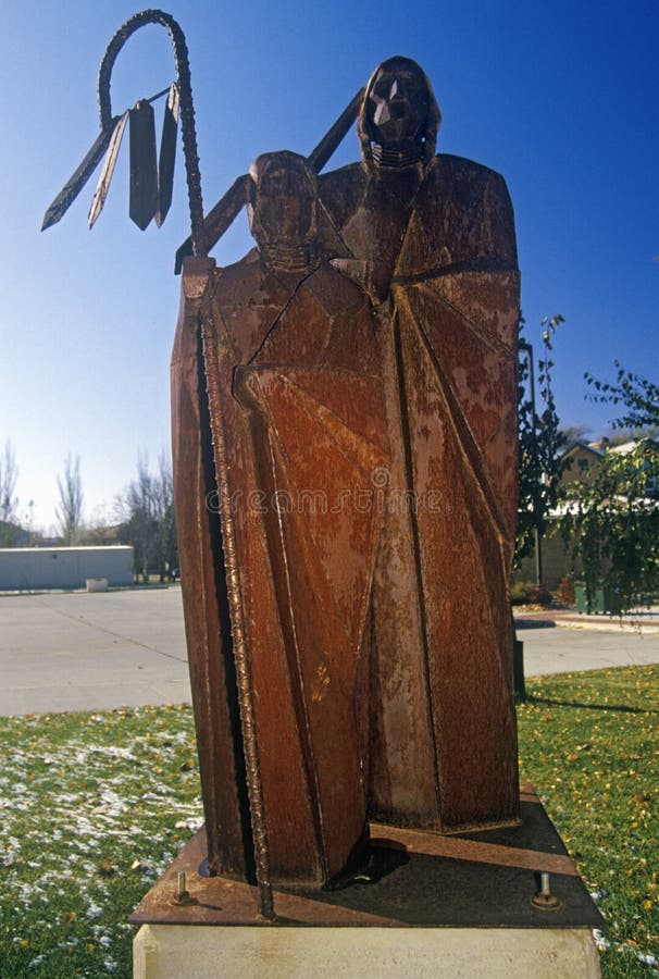 Statue of Native American in Akta Lakota Museum in Chamberlain, SD. Statue of Native American in Akta Lakota Museum in Chamberlain, SD