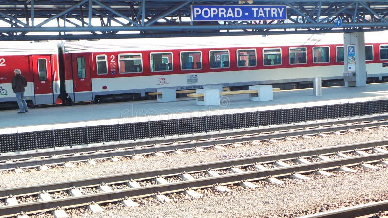 Estação de caminhos-de-ferro de Poprad imagens de stock Estação de caminhos-de-ferro de Poprad imagens de stock