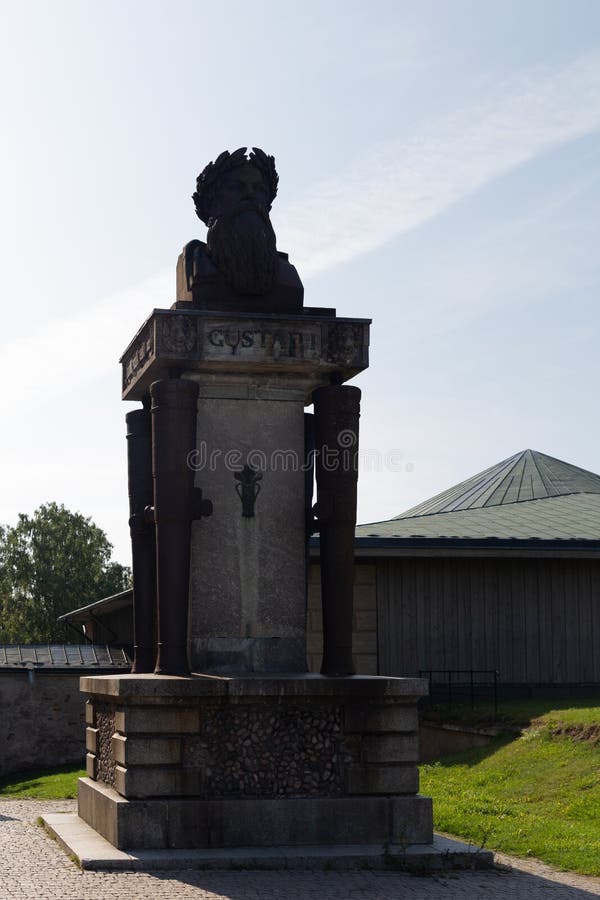 Este é um monumento ao famoso Rei Sueco Gustaf I Vasa Uppsala Suécia 08 2019 imagens de stock Este é um monumento ao famoso Rei Sueco Gustaf I Vasa Uppsala Suécia 08 2019 imagens de stock