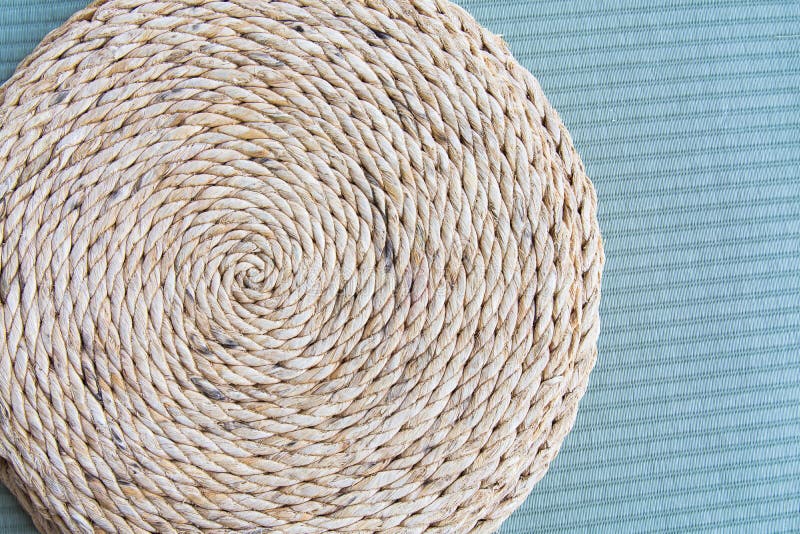 Esteras Hechas En Casa De La Paja Del Piso Imagen de archivo Imagen