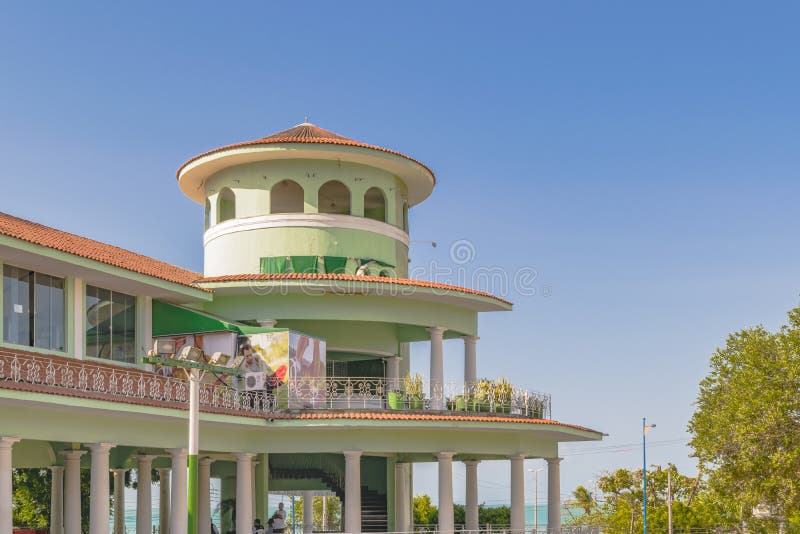 Estilo ecléctico que construye la visión exterior imagenes de archivo Estilo ecléctico que construye la visión exterior imagenes de archivo