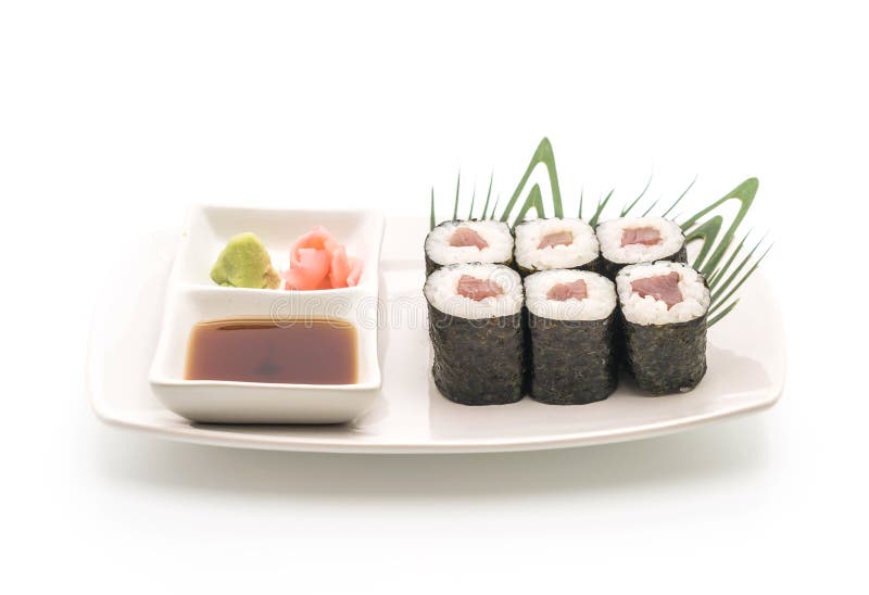 estilo japonés de la comida del sushi del maki del pargo rojo foto de archivo libre de regalías estilo japonés de la comida del sushi del maki del pargo rojo foto de archivo libre de regalías