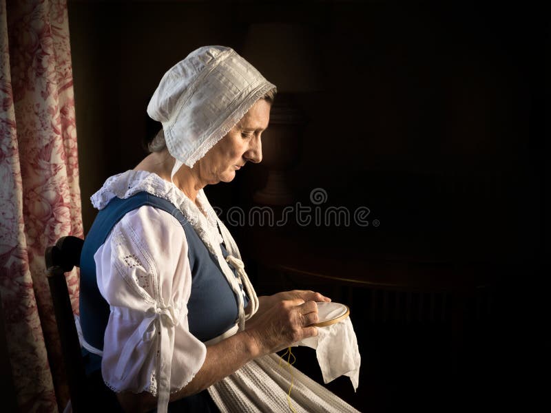 Mulher Vermeer Deitada Na Cama Antiga Da Copa Imagem de Stock - Imagem de  vestido, roupa: 164335627