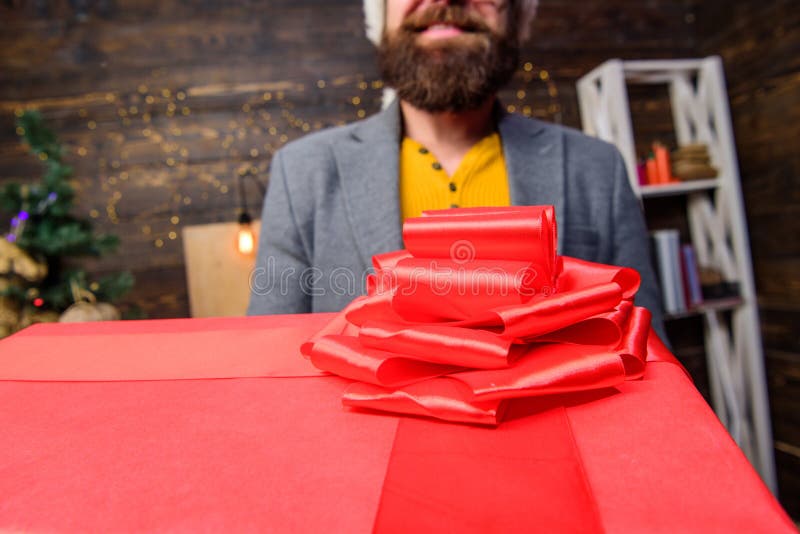 Esto está para usted E r Regalo de Navidad de la entrega salida foto de archivo libre de regalías Esto está para usted E r Regalo de Navidad de la entrega salida foto de archivo libre de regalías