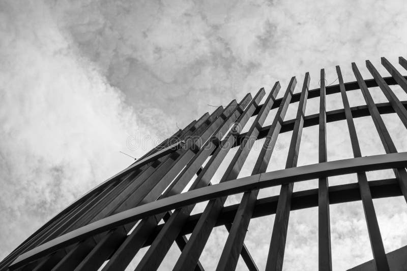 Estratto moderno di architettura, in bianco e nero fotografia stock Estratto moderno di architettura, in bianco e nero fotografia stock