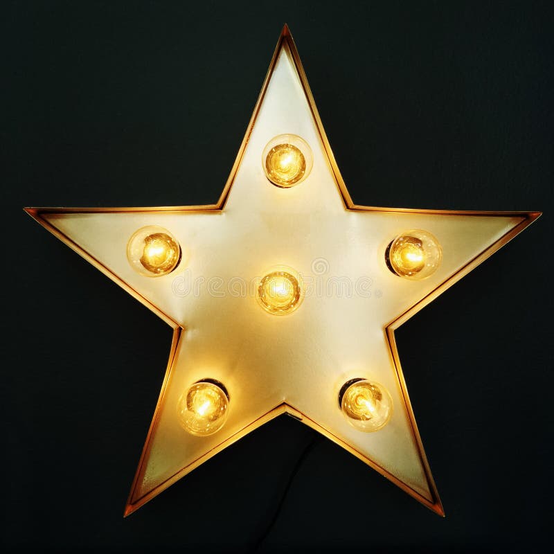 Estrella decorativa con las bombillas imagen de archivo