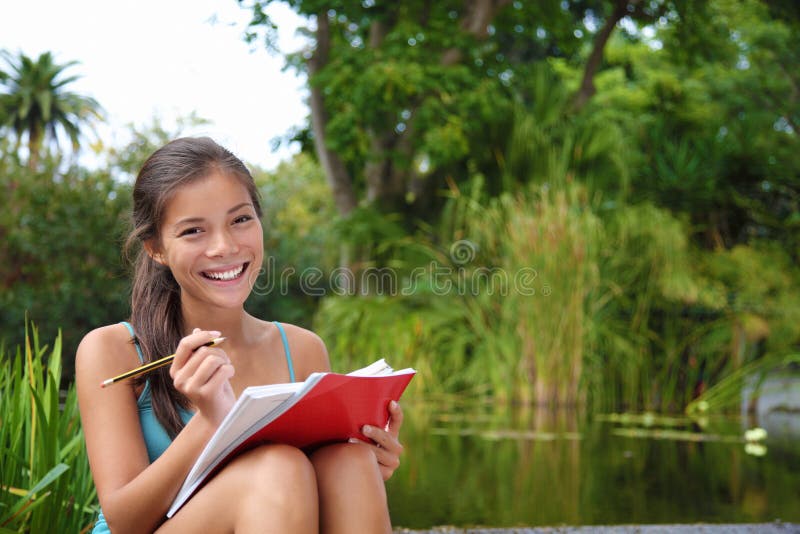 Estudiante femenino imagen de archivo libre de regalías Estudiante femenino imagen de archivo libre de regalías