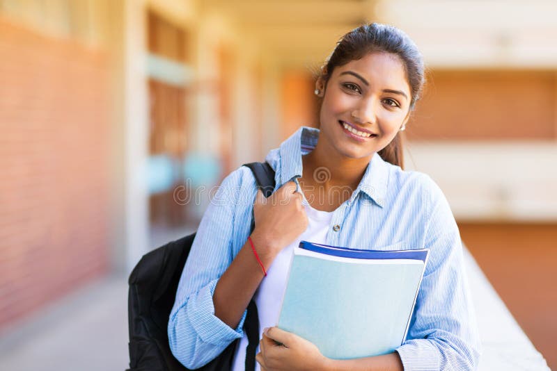 Estudiante universitario de sexo femenino foto de archivo libre de regalías