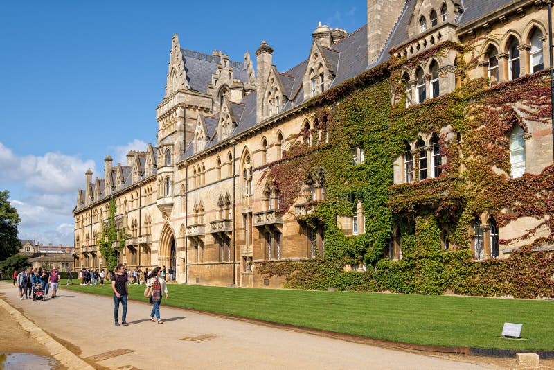 Estudiantes y familias del Christ Church College en la Universidad de Oxford