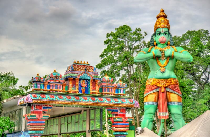 A estátua de Hanuman, um deus hindu, na caverna de Ramayana, Batu cava, Kuala Lumpur fotografia de stock royalty free A estátua de Hanuman, um deus hindu, na caverna de Ramayana, Batu cava, Kuala Lumpur fotografia de stock royalty free