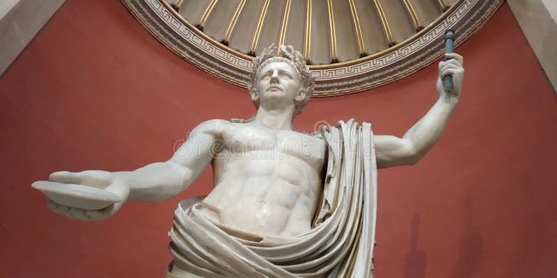 Estátua do imperador Claudius como o Júpiter no Vaticano