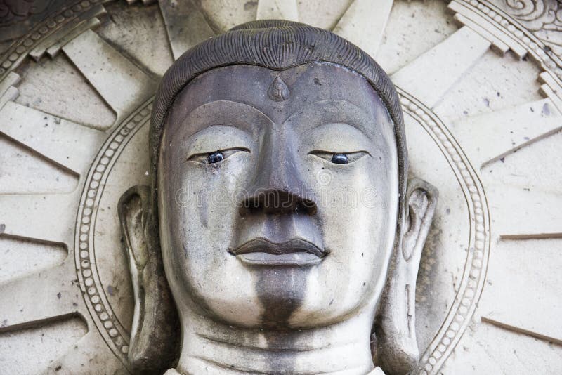 Estátua do símbolo de buddha, feito areia do frome, Tailândia foto de stock Estátua do símbolo de buddha, feito areia do frome, Tailândia foto de stock