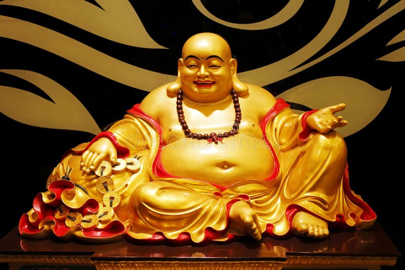 Estátua dourada de buddha