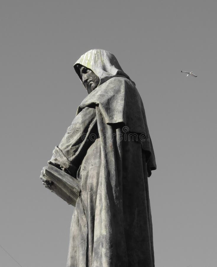 Estátua encapuçado em Roma imagens de stock Estátua encapuçado em Roma imagens de stock