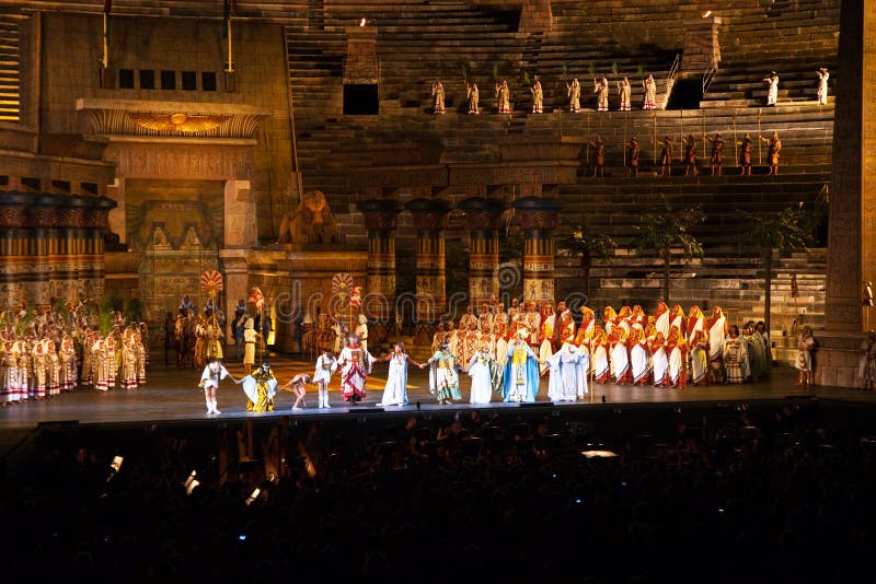 Etapa con Aida Scenery en los di Verona, Italia de la arena fotos de archivo libres de regalías Etapa con Aida Scenery en los di Verona, Italia de la arena fotos de archivo libres de regalías