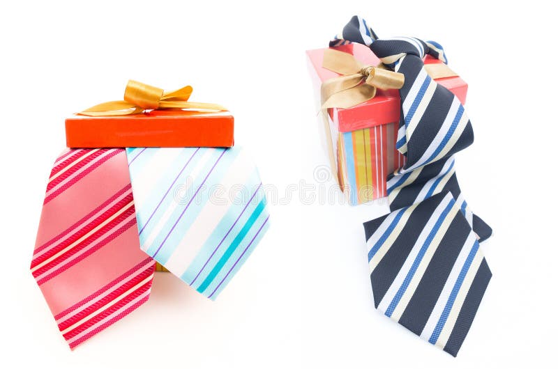 Etichetta felice di giorno di padri con i contenitori ed il legame di regalo immagini stock libere da diritti Etichetta felice di giorno di padri con i contenitori ed il legame di regalo immagini stock libere da diritti