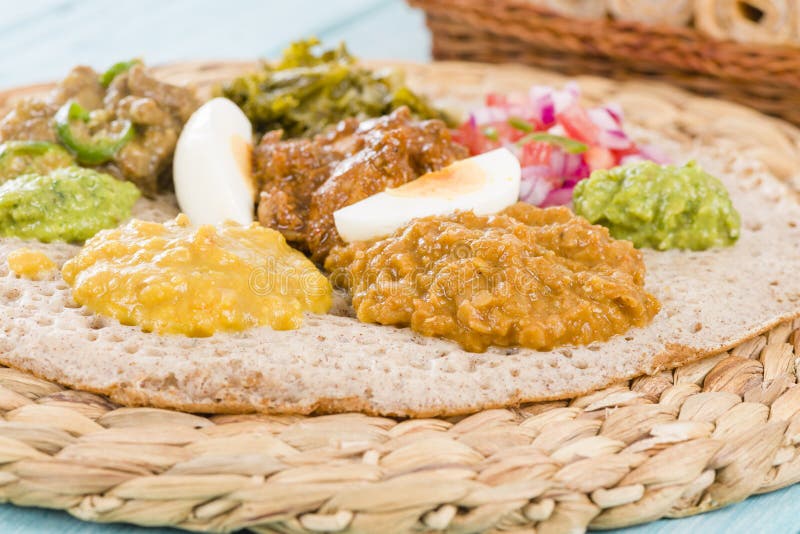 Etiopisk Festmåltid Injera Fotografering för Bildbyråer Bild av