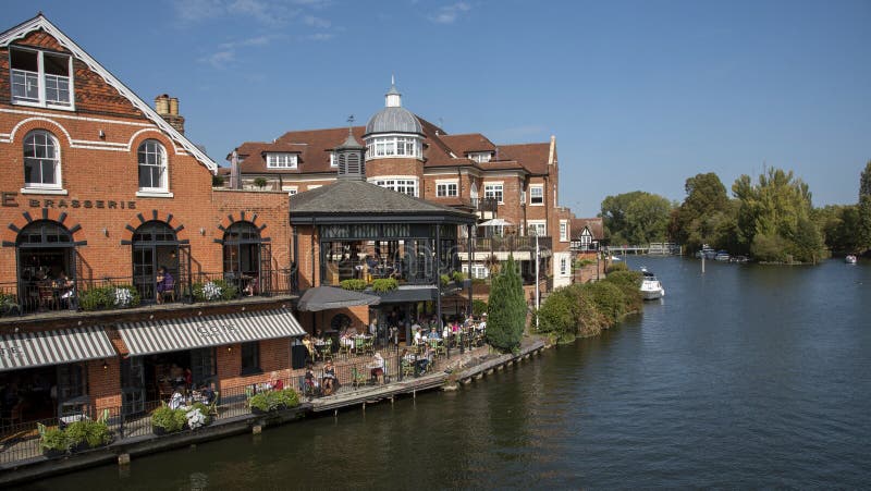 Riverside Eating And Drinking At A Restaurant Overlooking The River Thames Uk Editorial Photo