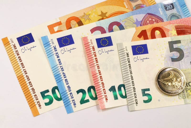 Euro banknotes with Lagarde signature imitation