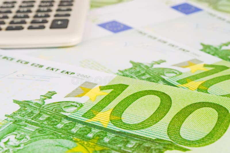 Euros und Taschenrechner lizenzfreie stockfotos Euros und Taschenrechner lizenzfreie stockfotos