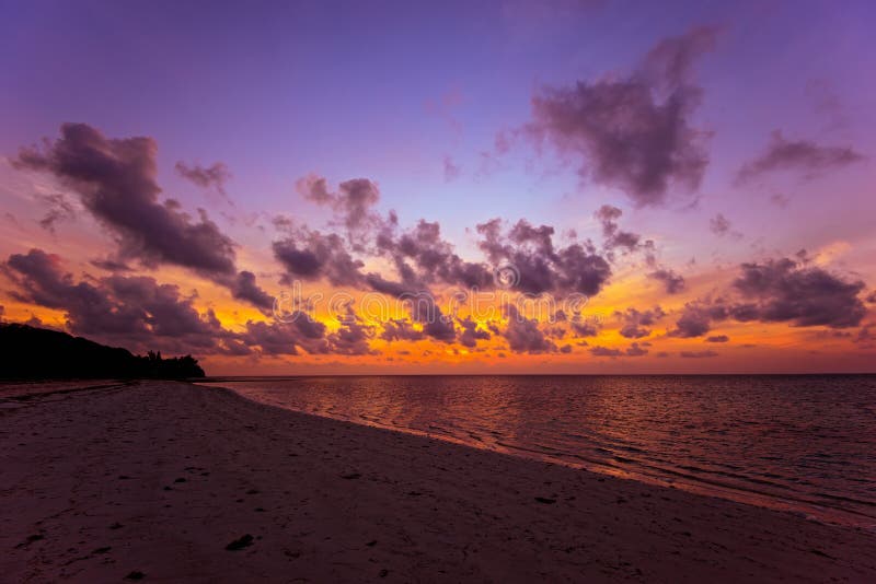 Palm island dubai editorial photography. Image of shot 52082867