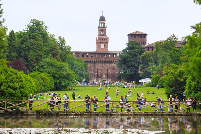 Evening at Sempione Park, Milan Editorial Photography - Image of grass ...