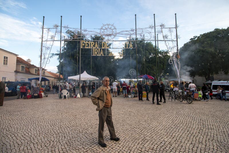 FARO, PORTUGAL - OUTUBRO 2018: Feira De Diversão Santa Iria Com