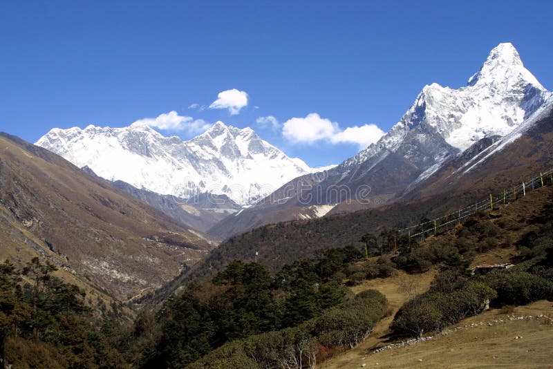 Everest, Lothse and Ama Dablam