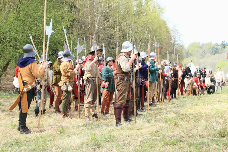 Exército medieval mágico vs exército moderno🇧🇷(PT-BR) GATE