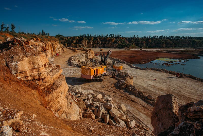 The long redundant flooded quarry locally know as gold diggings quarry  Stock Photo - Alamy