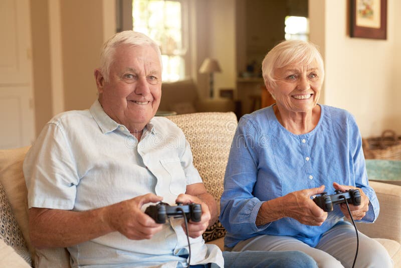 Couple video games unhappy hi-res stock photography and images - Alamy