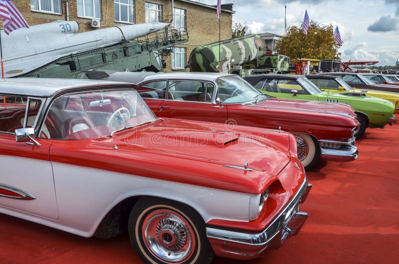 Executive four-seat coupe Ford Thunderbird with a powerful seven-liter engine and a three-speed automatic transmission at the "Old Car Land" retro car festival in Kyiv. Old thunderbird stock images, royalty-free photos and pictures
