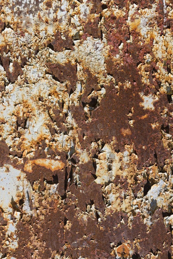 Exfoliating ośniedziały metal na starej betonowej ścianie fotografia royalty free Exfoliating ośniedziały metal na starej betonowej ścianie fotografia royalty free