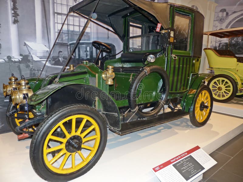 Pyshma, Russia - 09/12/2020: Exhibition of retro cars. Car `Renault Type AG-1 9CV Taxi`, 1907, landaulette, capacity 9 HP