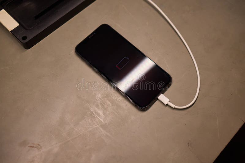 Expert Smartphone Repair Using Advanced Precision Tools for Optimal Performance and Quality royalty free stock image