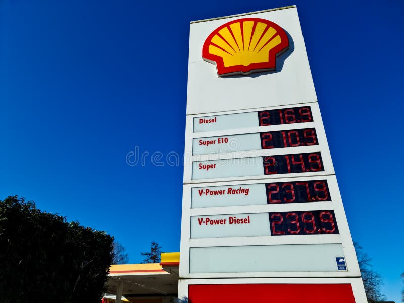 Exploding gasoline prices at a Shell gas station in Germany as a result of the Ukraine war. Shell gasoline logo stock images, royalty-free photos and pictures