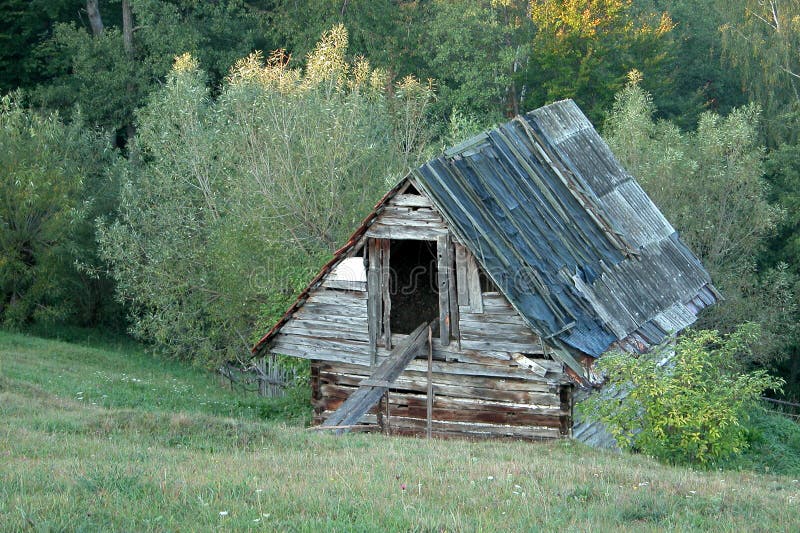 Exploração agrícola abandonada imagens de stock Exploração agrícola abandonada imagens de stock