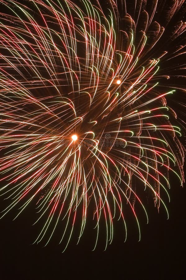 Explosión de los fuegos artificiales imágenes de archivo libres de regalías Explosión de los fuegos artificiales imágenes de archivo libres de regalías