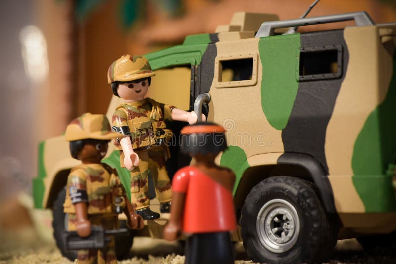 Exposition Playmobil Sur La Gendarmerie Image stock éditorial