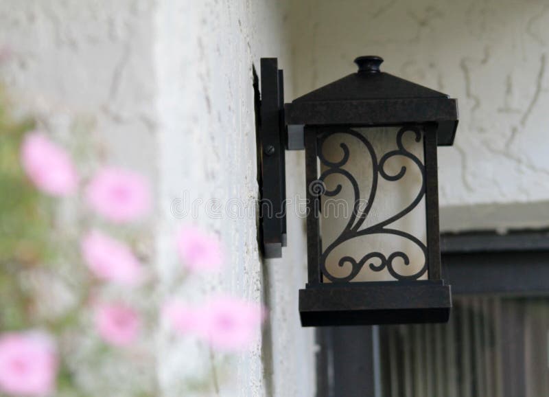 Exterior house lamp