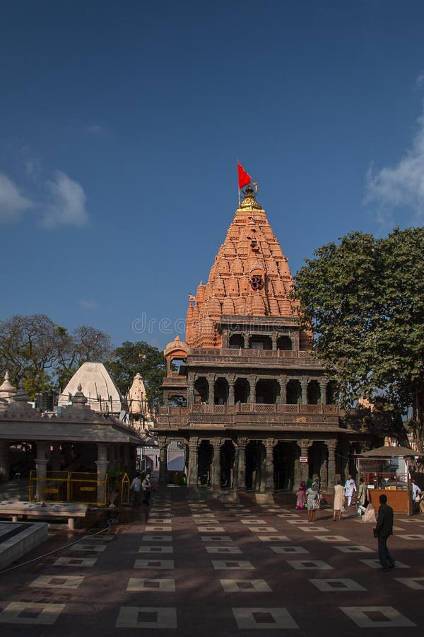 Exterior View Of Mahakaleshwar Temple Ujjain Madhya Pradesh India Asia Editorial Stock Image Image Of Asia Pradesh 153008954