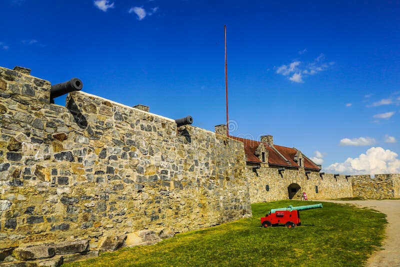 Exterior Wall And Cannons At The Historic Fort Ticonderoga In Upstate New  York. Fort Ticonderoga, Formerly Fort Carillon, Is A Large 18th-century  Star Fort Built By The French In Northern New York