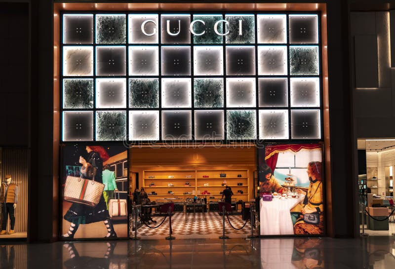 Gucci Brand Shop in Barcelona, New Women Collection Window Display with  City Reflection, Women Fashion Editorial Stock Image - Image of product,  collection: 211170704