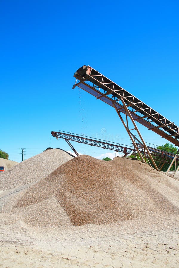 Ballast Sorting Plant stock photo. Image of heavy, elements 117562862