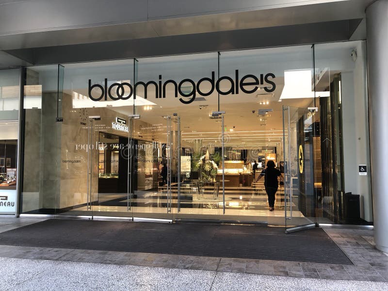 Extérieur d'un magasin du ` s de Bloomingdale photographie stock Extérieur d'un magasin du ` s de Bloomingdale photographie stock