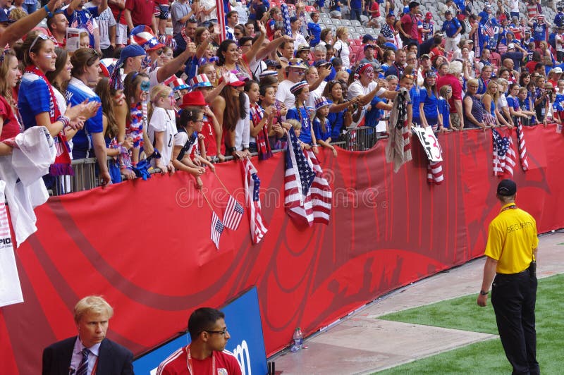 Estádio Durante O Jogo De Futebol Americano Imagem de Stock Editorial -  Imagem de linha, azul: 87536314