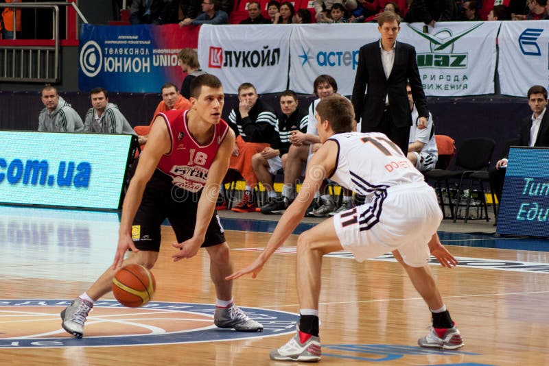 Jogador De Basquetebol Coreano, Kang Leeseul, Na Ação Durante O Fósforo De  Basquetebol COREIA Contra GRÉCIA Fotografia Editorial - Imagem de jogo,  coreia: 139720437