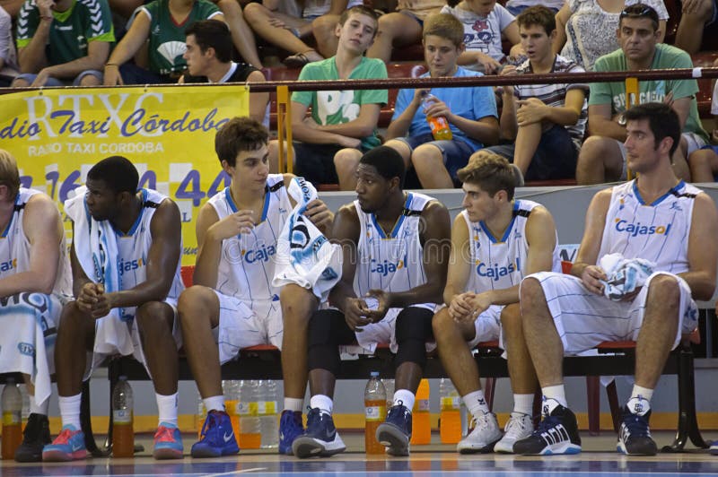 Basquete Italiano Um Campeonato Sério Segafredo Virtus Bologna Vs De Longhi  Treviso Basket Fotografia Editorial - Imagem de timeout, bolonha: 163567487