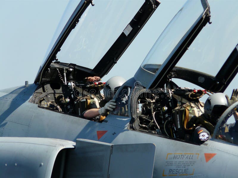 f4 phantom cockpit