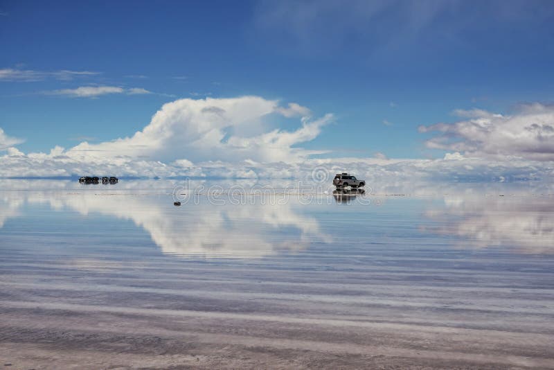 F?rbluffa naturen i Salar de Uyuni, Bolivia royaltyfria foton F?rbluffa naturen i Salar de Uyuni, Bolivia royaltyfria foton